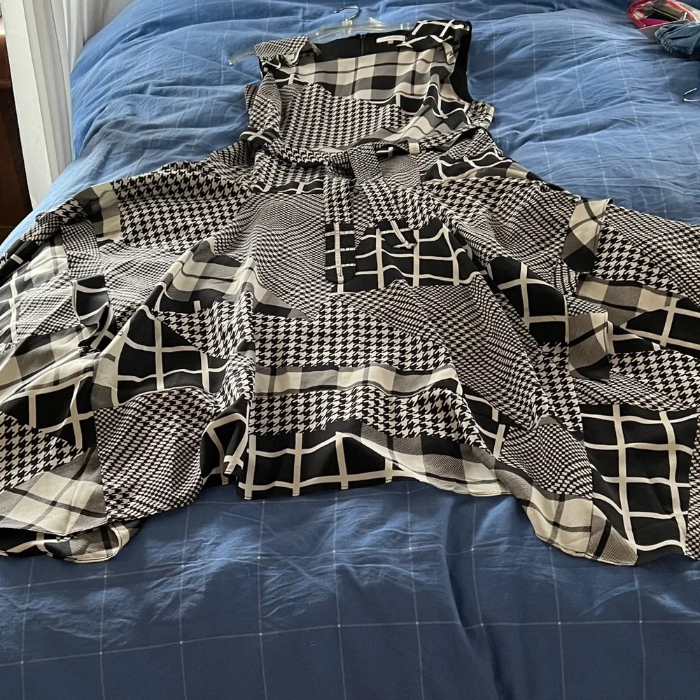 Calvin Klein Black and White Asymmetrical Dress - Picture 5 of 8